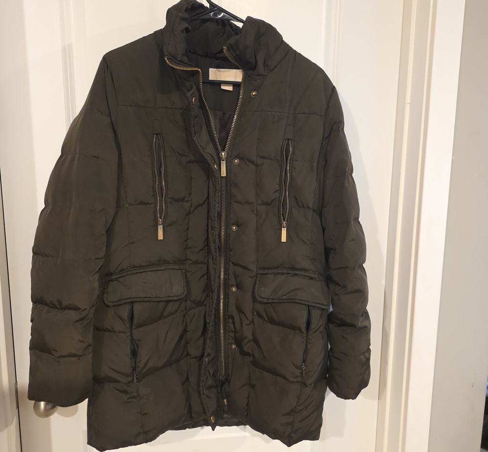 Men's Olive Quilted Puffer Jacket with No Hood